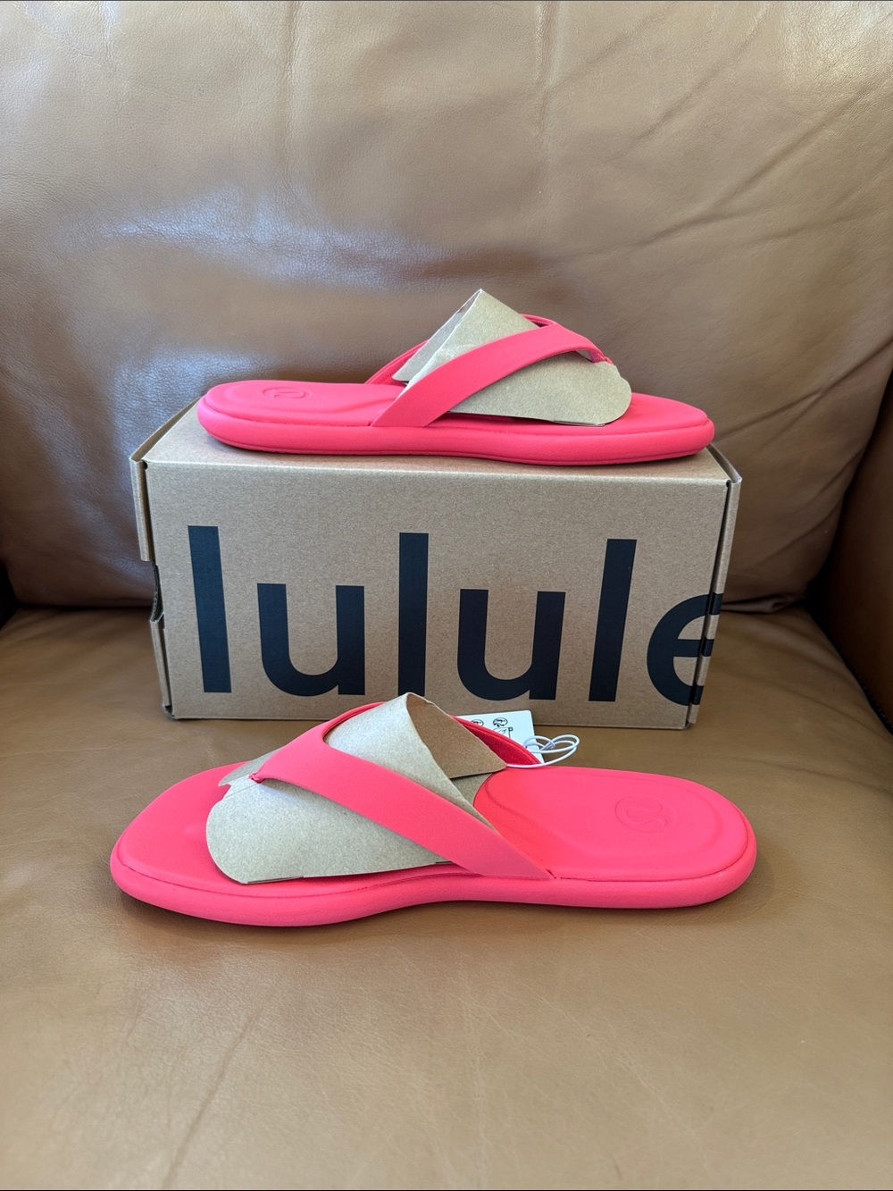 NWT Lululemon Restfeel Flip Flop Sandal Sz 6 Red Glow White Pink
